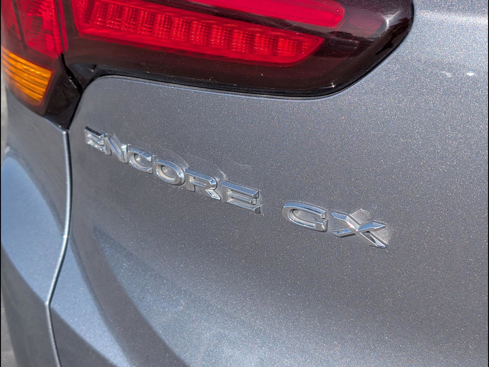 Used 2020 Buick Encore GX Essence FWD image 23
