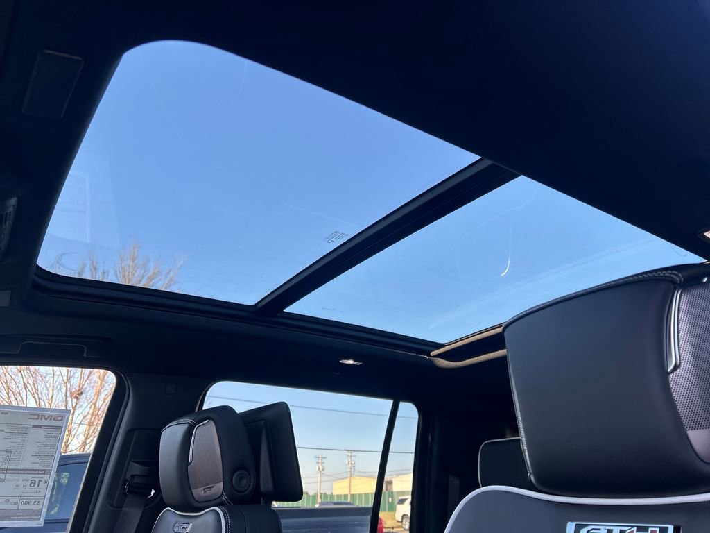 New 2026 GMC Yukon XL AT4 Ultimate image 18