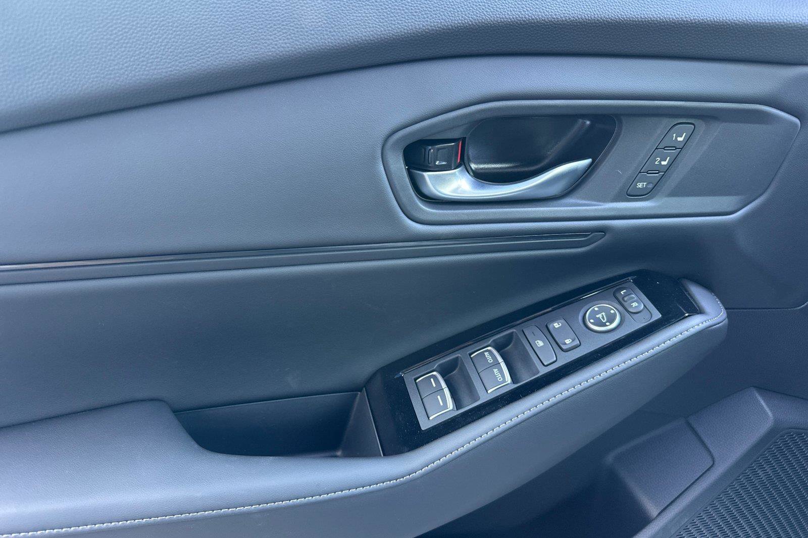 New 2025 Honda Accord Touring image 11