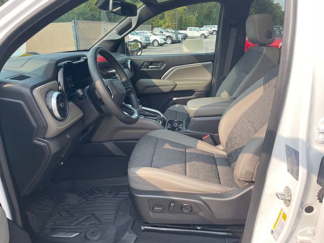 Certified 2024 Chevrolet Colorado ZR2 w/ Technology Package image 41