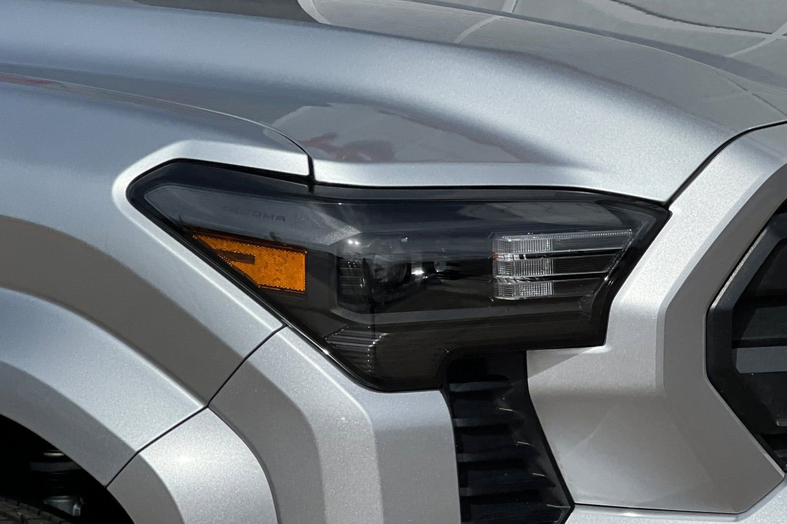 Certified 2025 Toyota Tacoma SR5 image 32