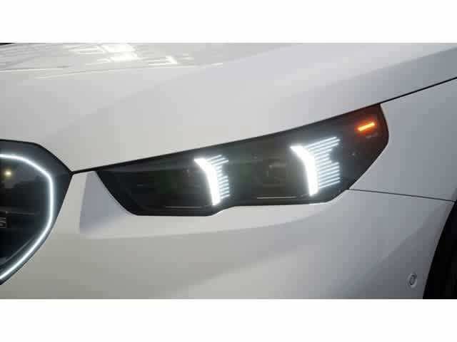 New 2026 BMW M5 w/ Carbon Package AWD/4WD image 6