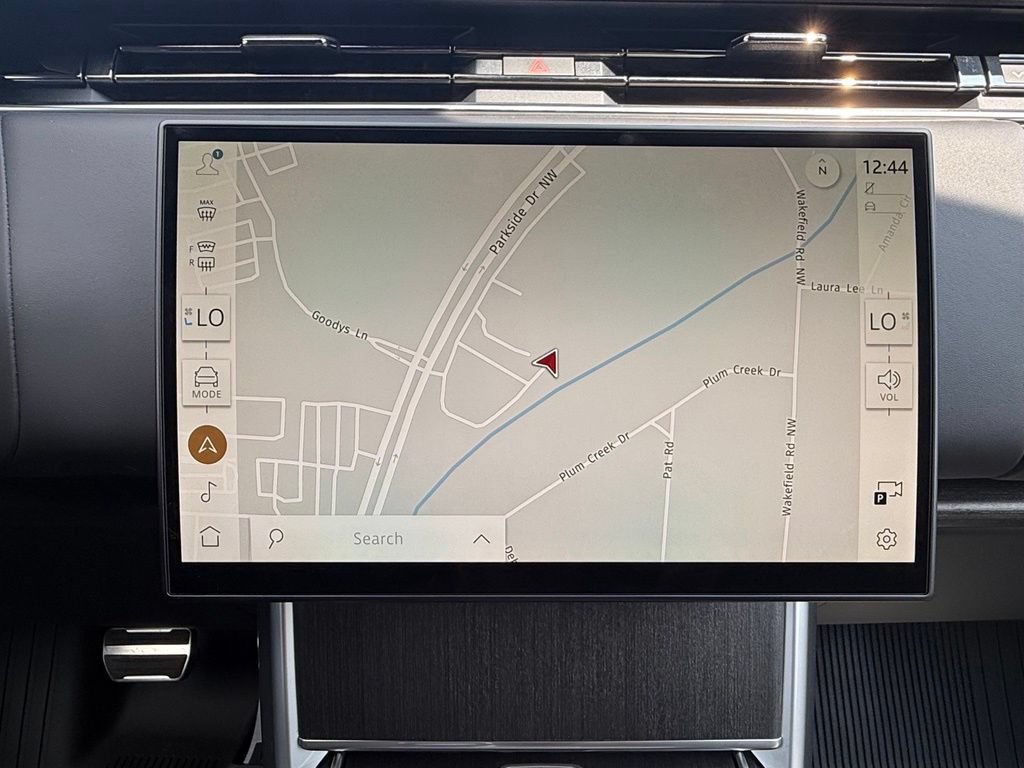 New 2026 Land Rover Range Rover Long Wheelbase SE AWD/4WD image 22