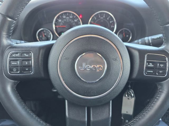 Used 2016 Jeep Wrangler Unlimited Sahara w/ Connectivity Group image 29