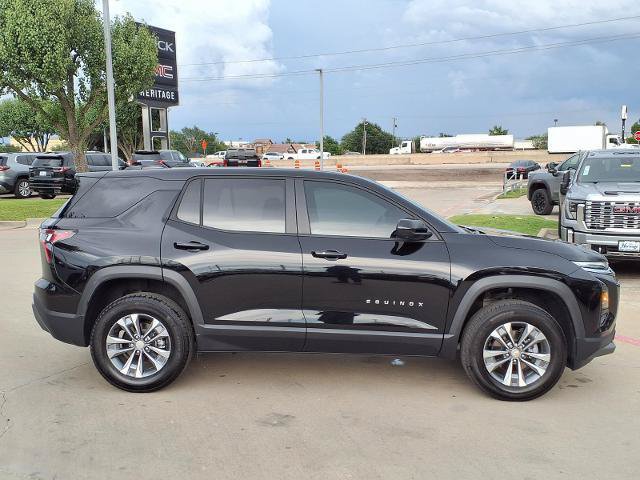 Used 2026 Chevrolet Equinox LT w/ Safety and Technology Package AWD/4WD image 2