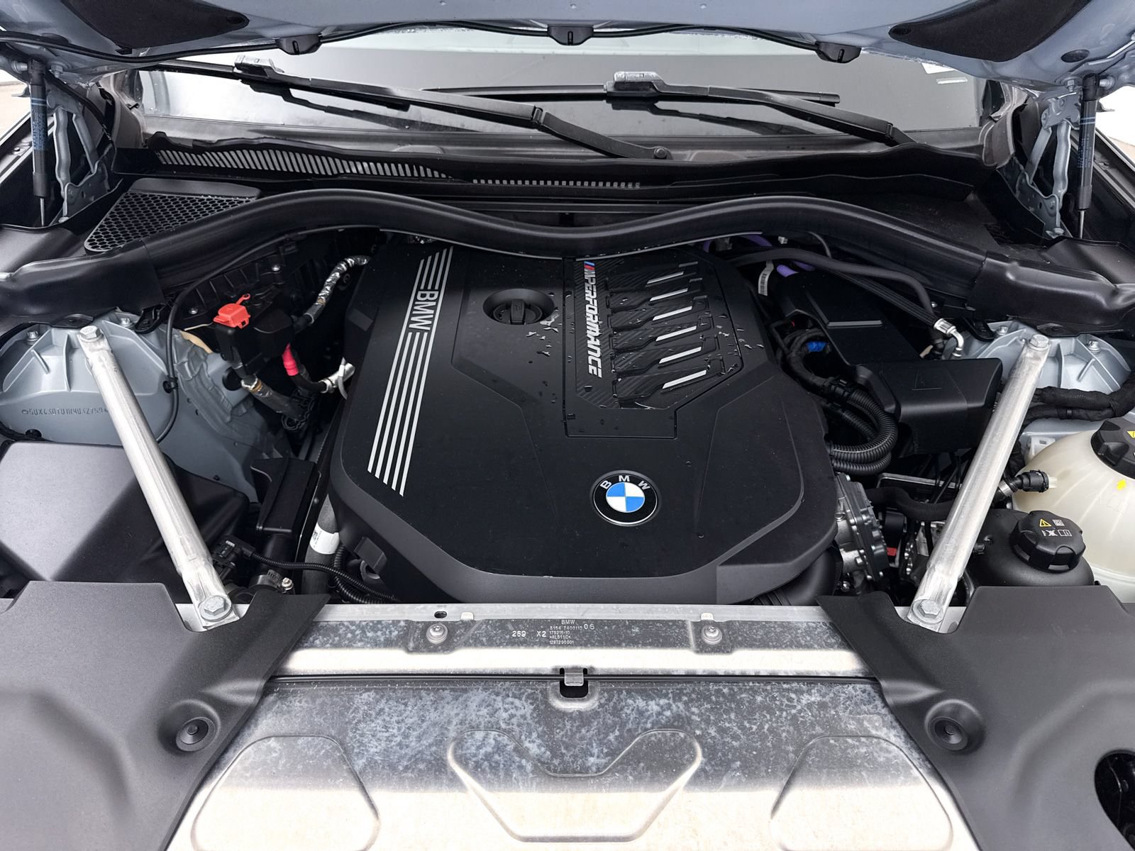 Used 2024 BMW X4 M40i w/ Parking Assistance Package AWD/4WD image 11