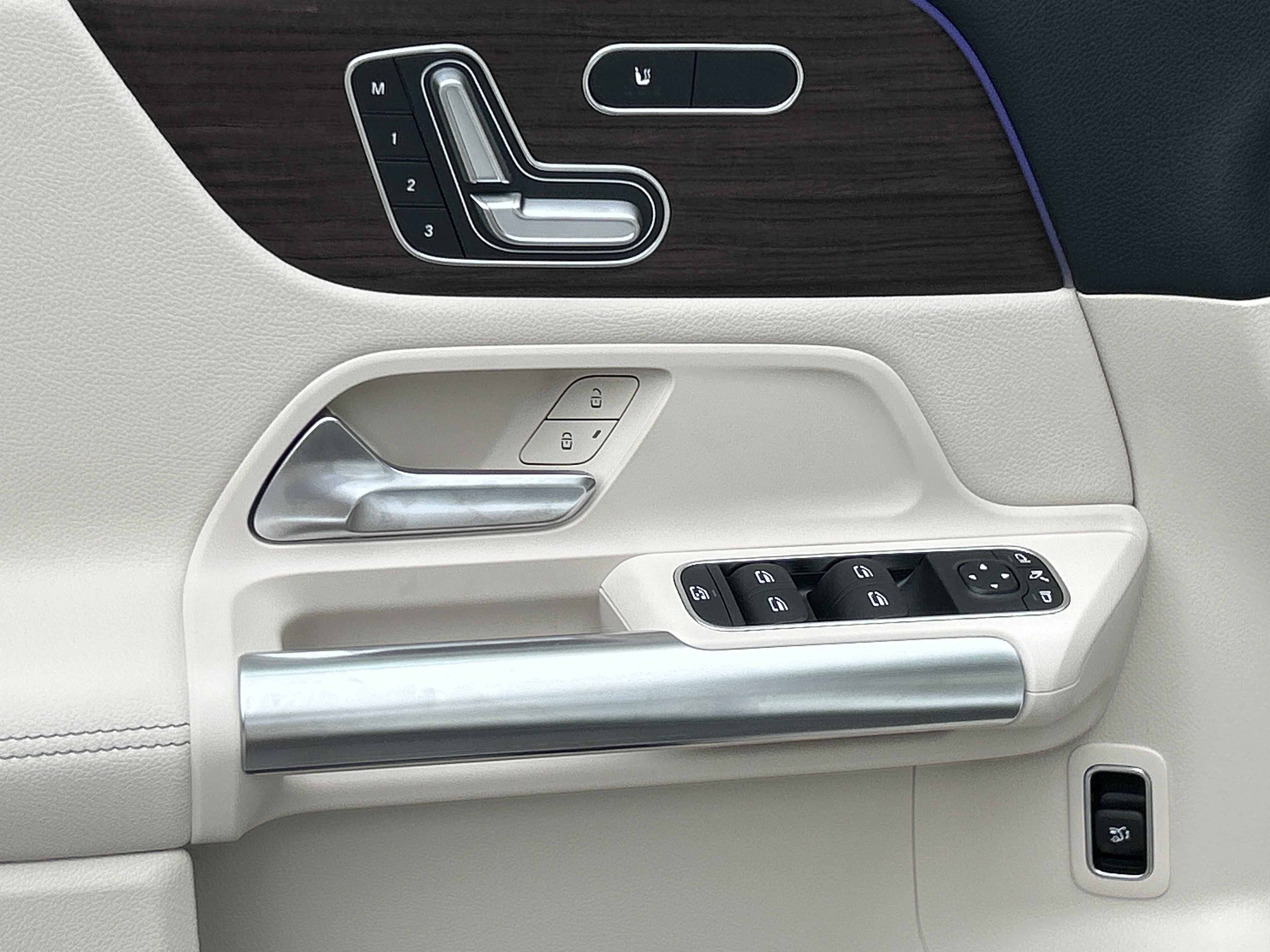 New 2026 Mercedes-Benz GLA 250 image 16
