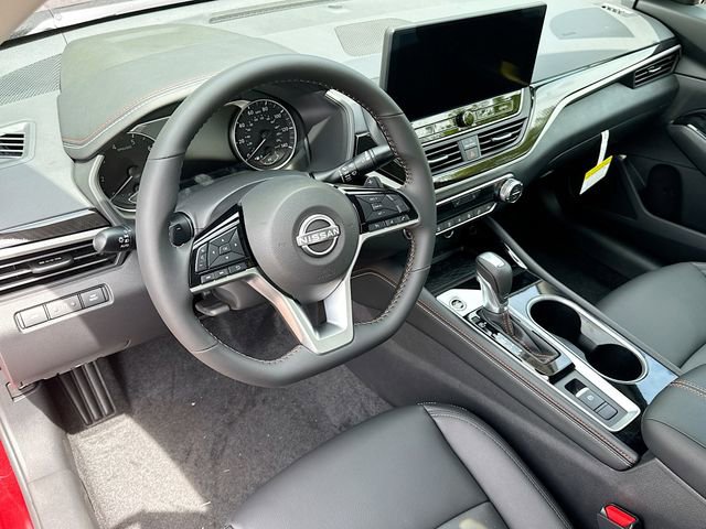 New 2025 Nissan Altima 2.5 SR w/ SR Premium Package image 7