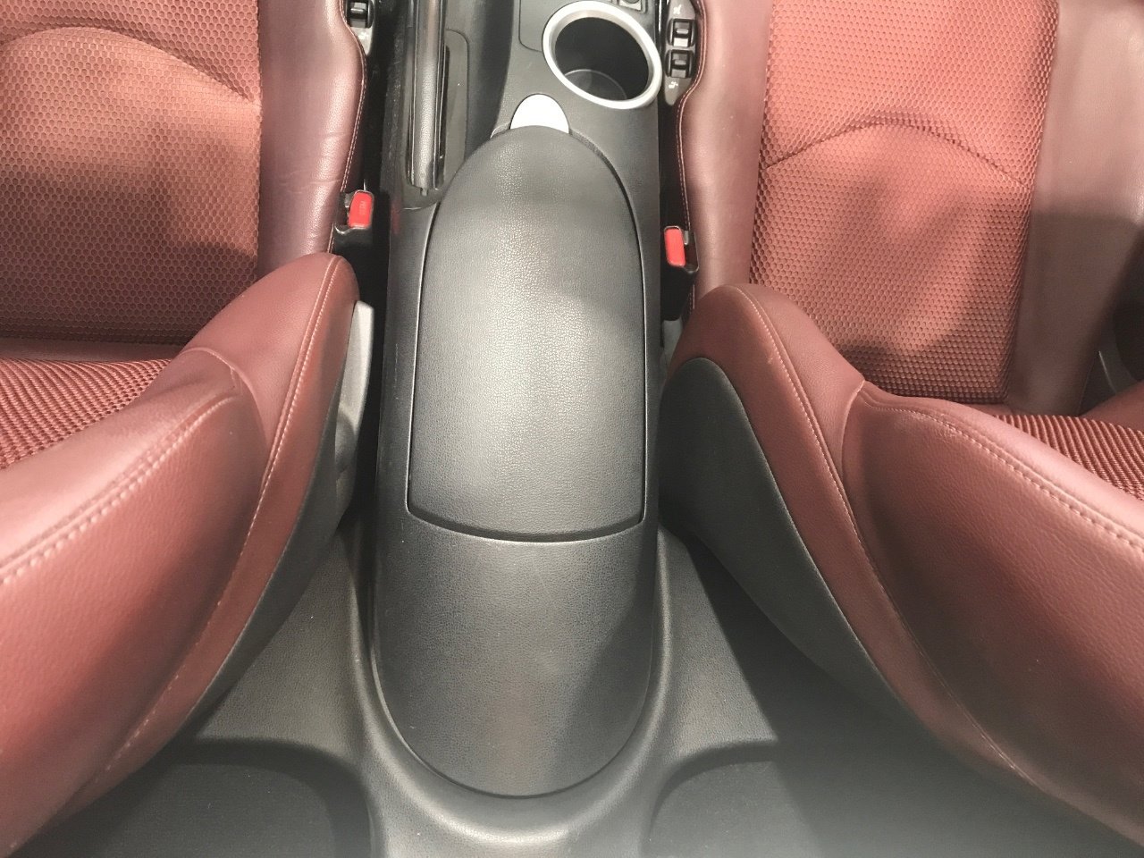 Used 2014 Nissan 370Z Touring w/ Sport Package image 22
