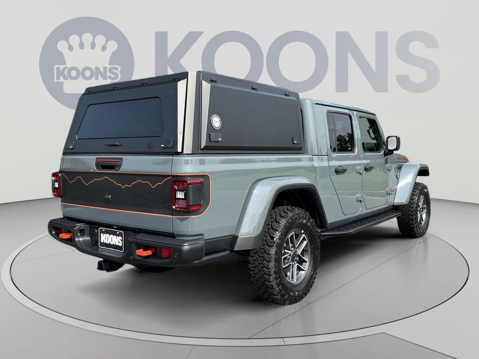 Used 2025 Jeep Gladiator Mojave AWD/4WD image 7