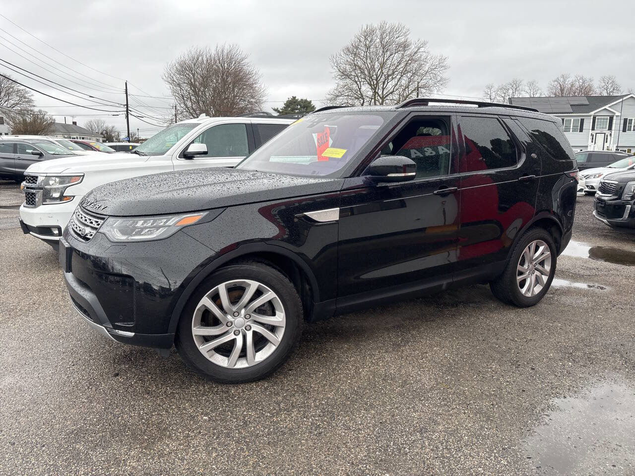 Used 2017 Land Rover Discovery HSE image 6