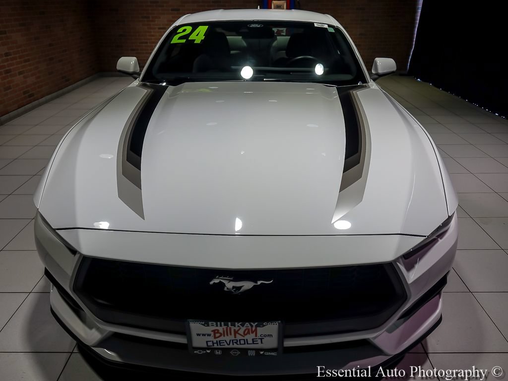 Used 2024 Ford Mustang Premium RWD image 6