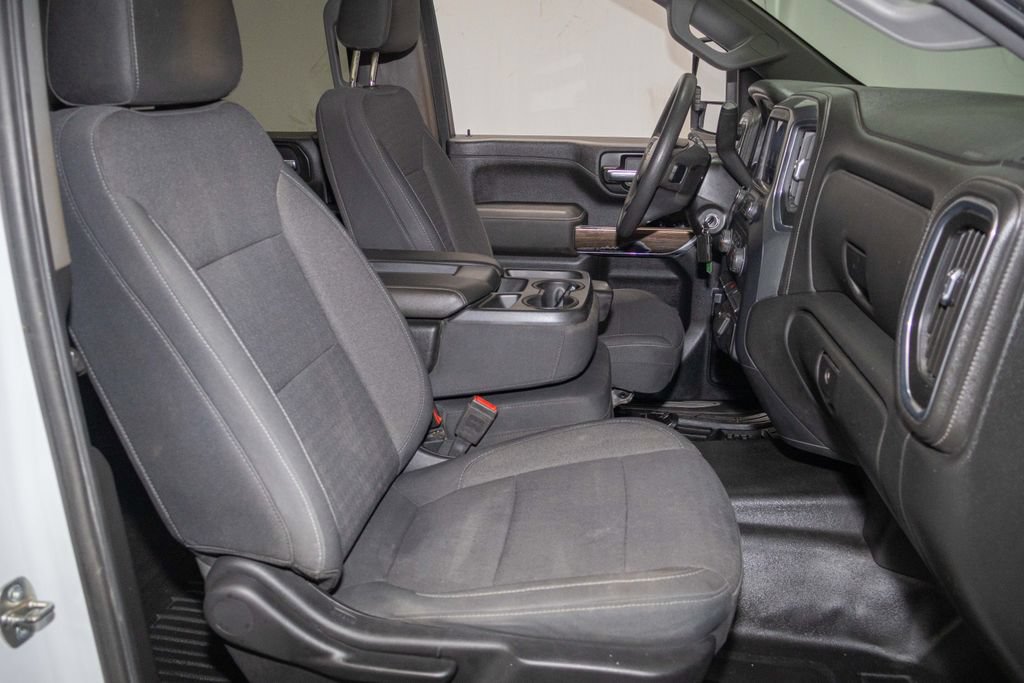 Used 2020 Chevrolet Silverado 2500 LT AWD/4WD image 12