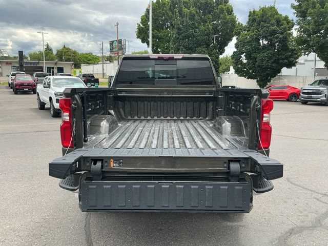 Used 2022 Chevrolet Silverado 2500 LTZ w/ LTZ Premium Package AWD/4WD image 7