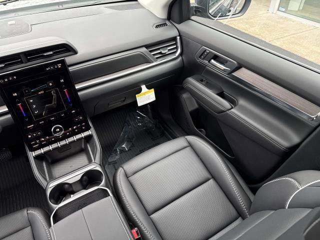 New 2026 GMC Terrain Denali w/ LPO, Floor Liner Package image 28
