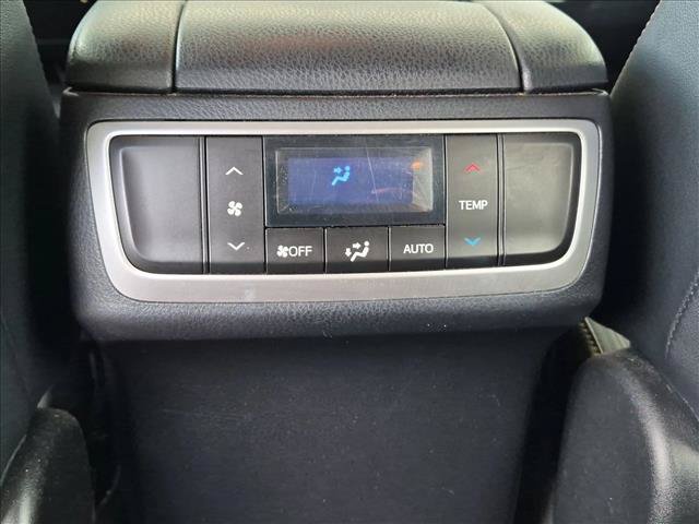 Used 2014 Toyota Highlander Plus FWD image 10