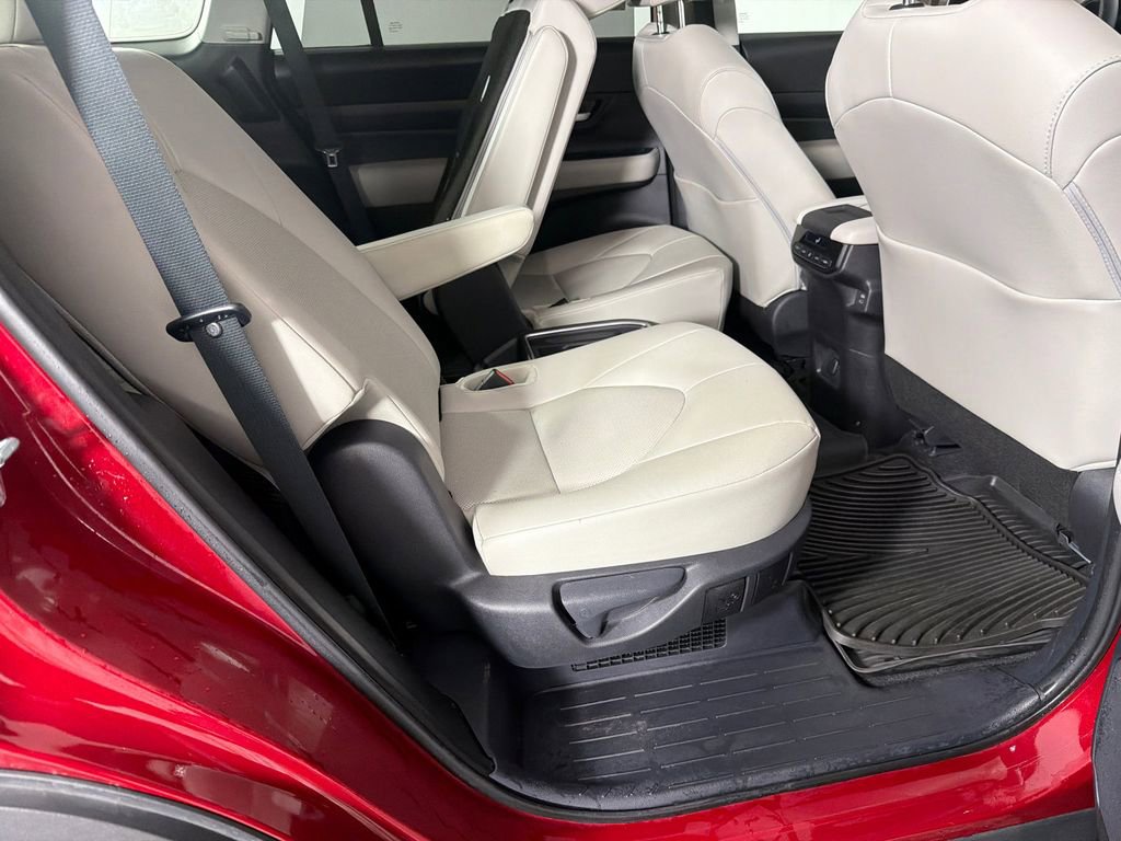 Used 2025 Toyota Grand Highlander AWD Hybrid image 16