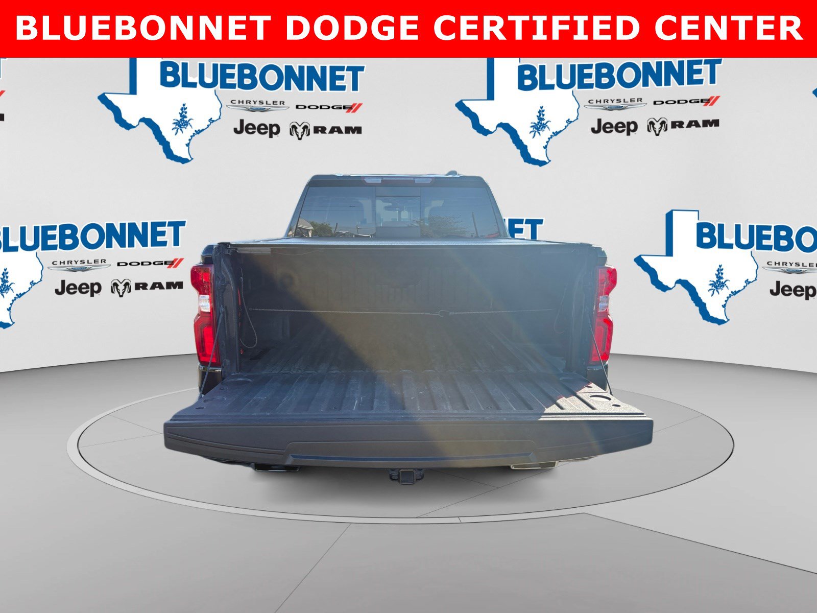 Used 2022 Chevrolet Silverado 1500 LT Trail Boss w/ LT Trail Boss Premium Package AWD/4WD image 23