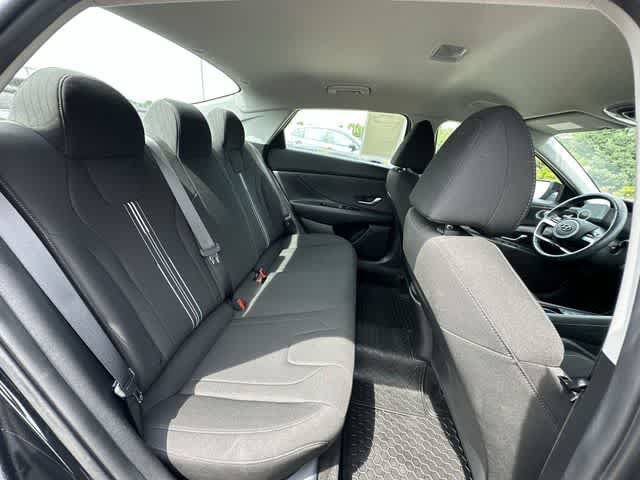 Used 2023 Hyundai Elantra SEL w/ Convenience Package FWD image 24