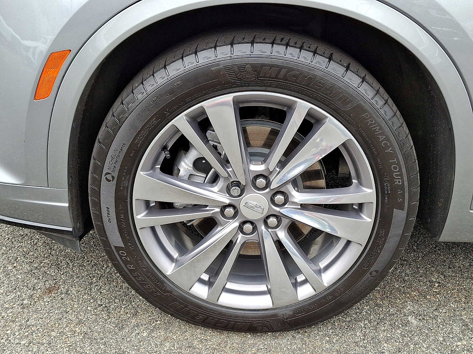 Certified 2024 Cadillac XT6 Premium Luxury AWD/4WD image 11