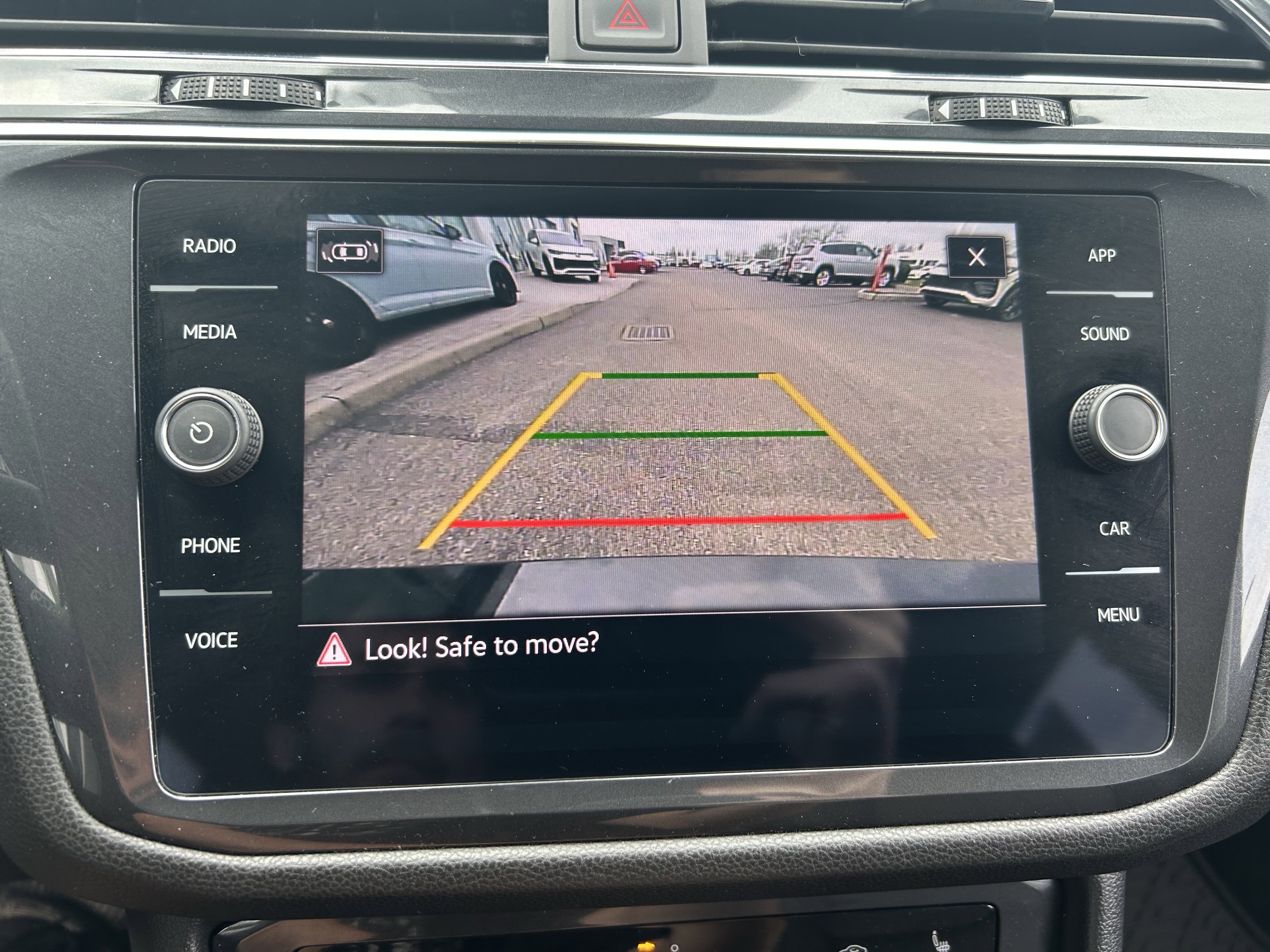 Certified 2023 Volkswagen Tiguan SE image 14