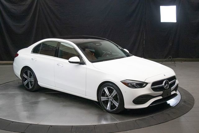 Used 2025 Mercedes-Benz C 300 4MATIC Sedan image 2