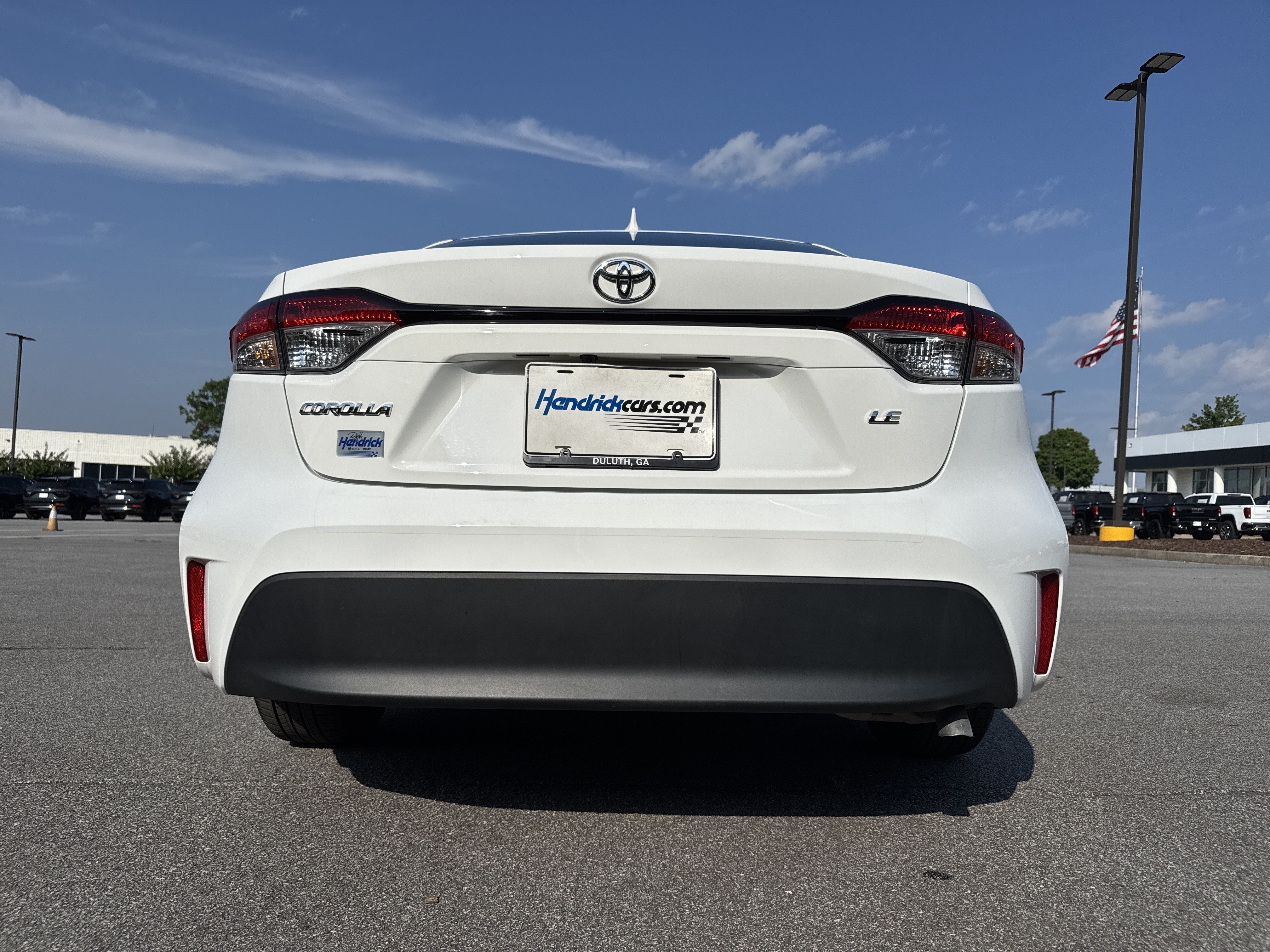 Used 2025 Toyota Corolla LE FWD image 9