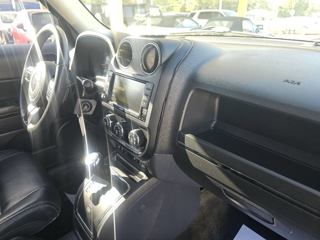 Used 2017 Jeep Patriot High Altitude FWD image 64