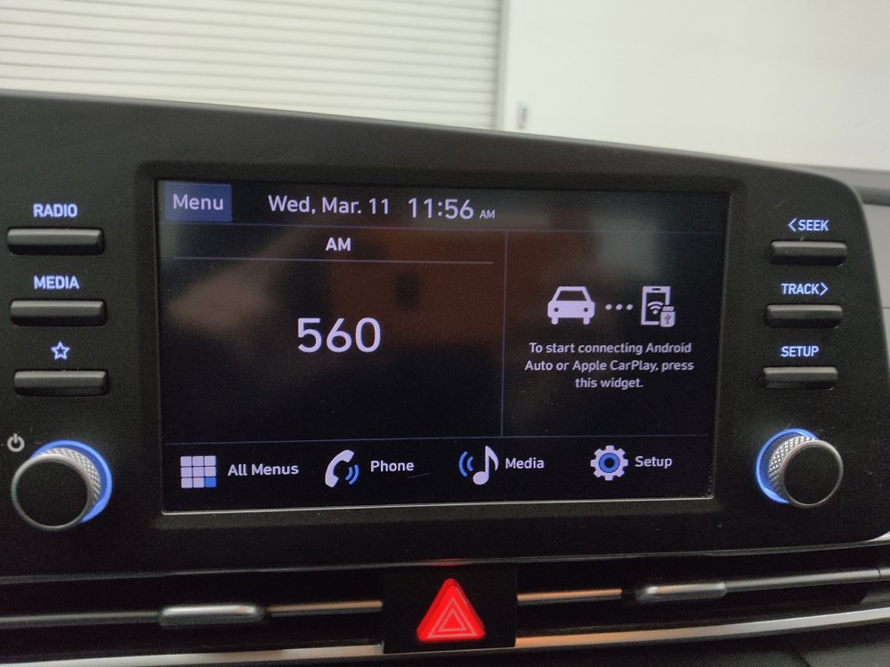 Used 2024 Hyundai Elantra SE image 25