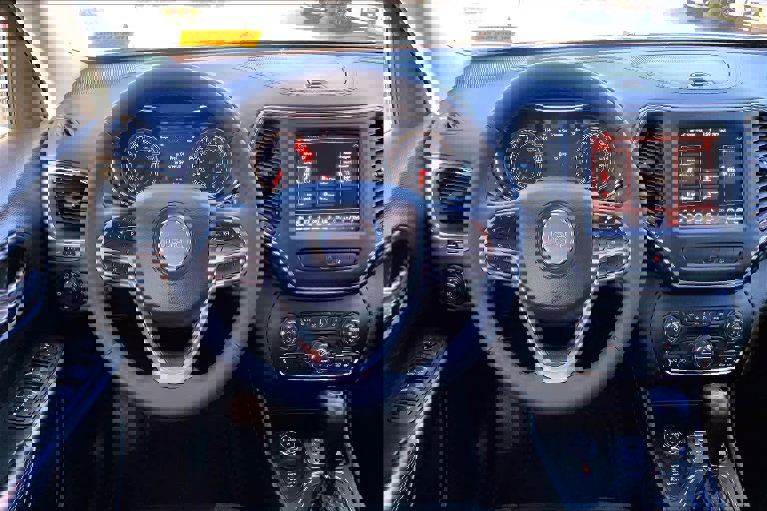 Used 2022 Jeep Cherokee Latitude Lux image 6