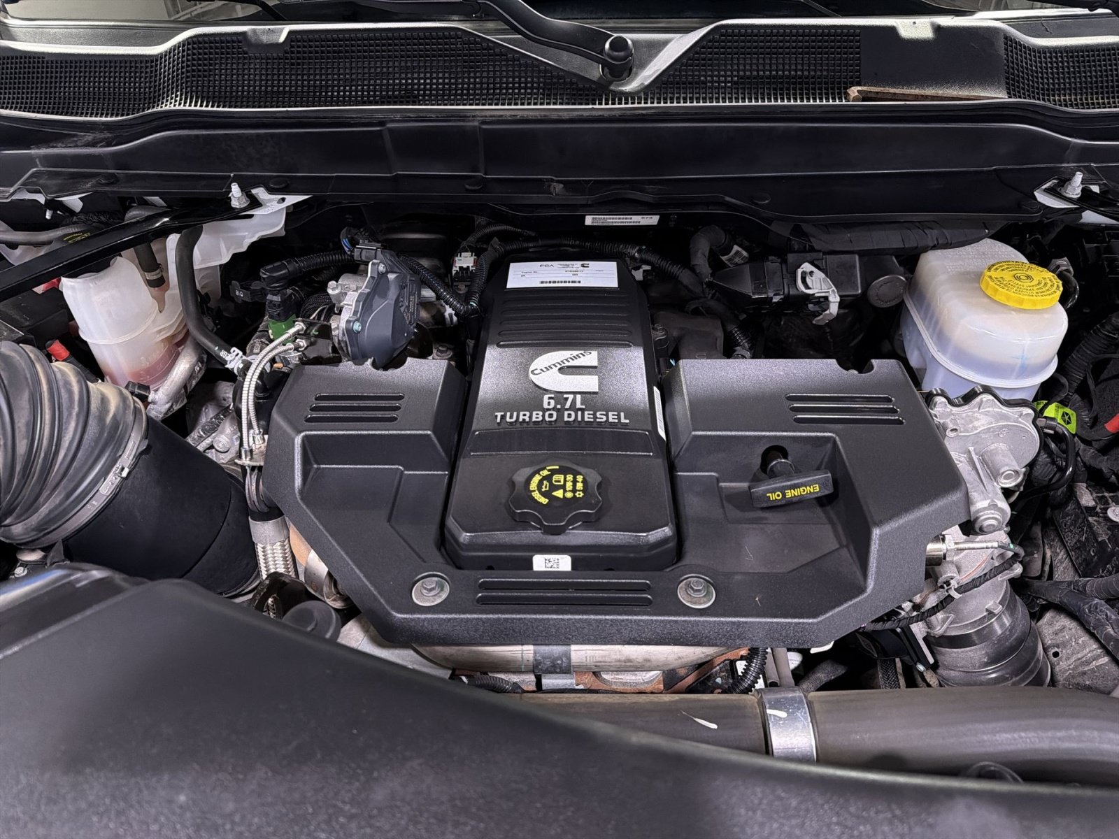 Used 2024 RAM 2500 Laramie AWD/4WD image 30