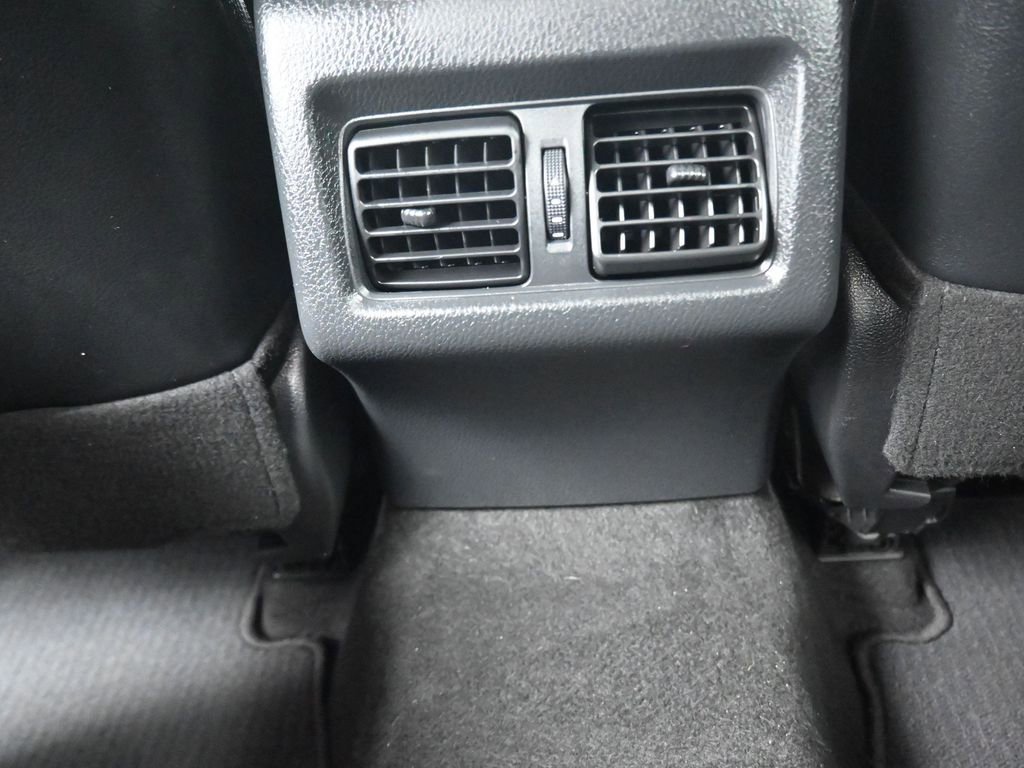 Used 2021 Toyota Camry XSE image 31