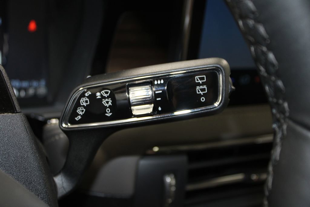 New 2026 Lincoln Corsair Reserve image 40