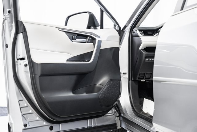 New 2025 Toyota RAV4 XLE Premium image 34