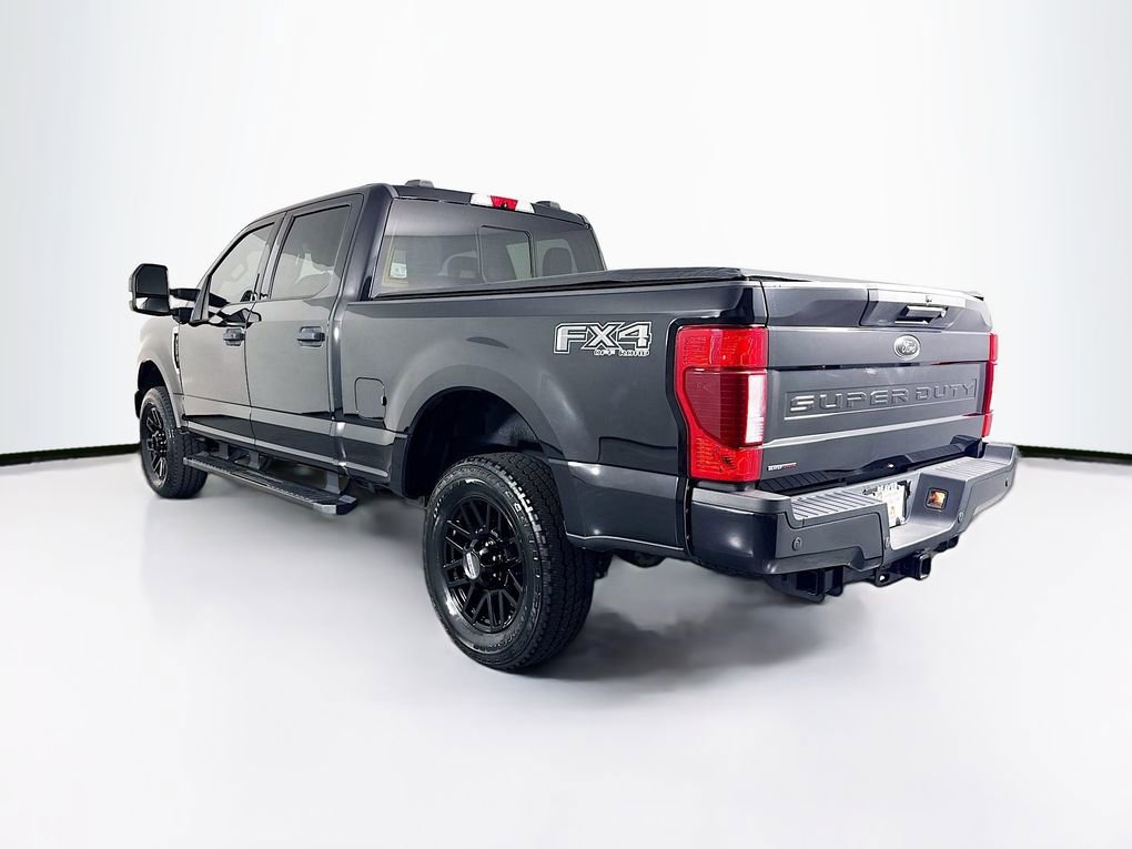 Used 2022 Ford F250 XLT w/ Black Appearance Package image 7