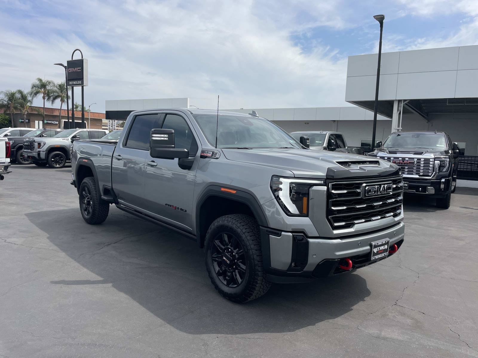New 2026 GMC Sierra 2500 AT4 w/ AT4 Premium Plus Package AWD/4WD image 3