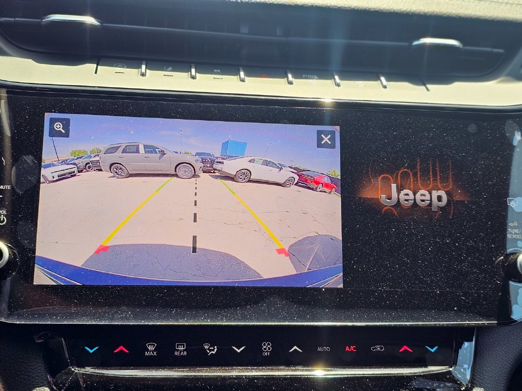 New 2026 Jeep Grand Cherokee Altitude RWD image 12
