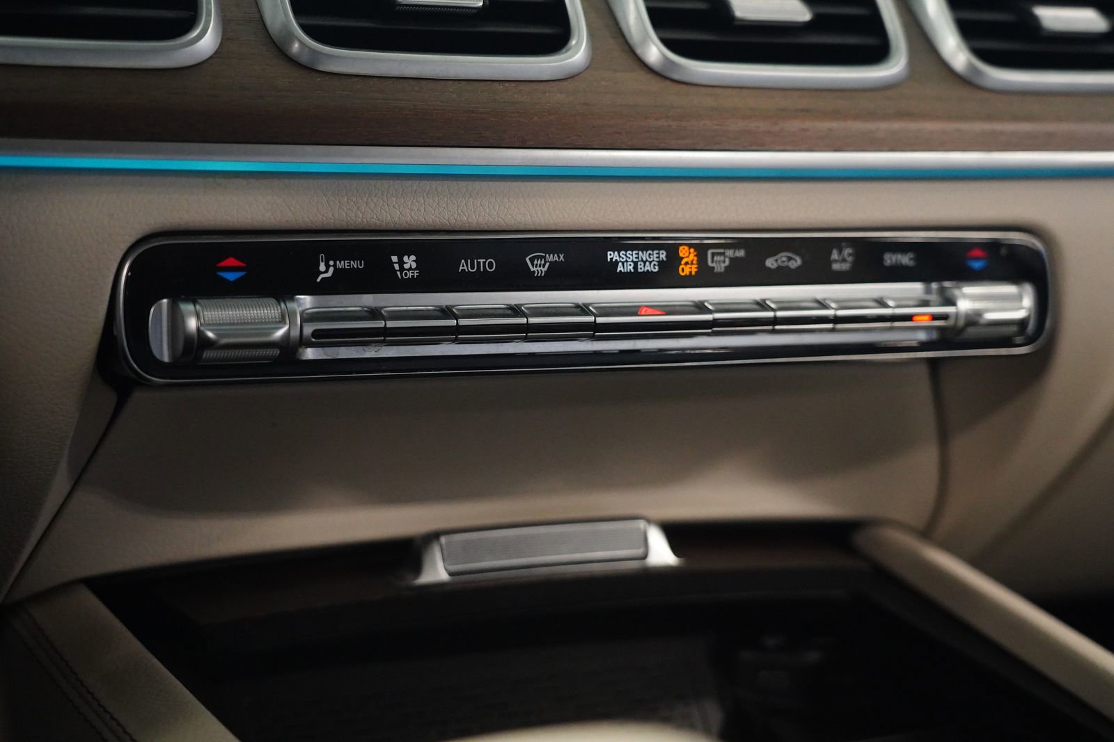 Certified 2021 Mercedes-Benz GLE 350 4MATIC image 25