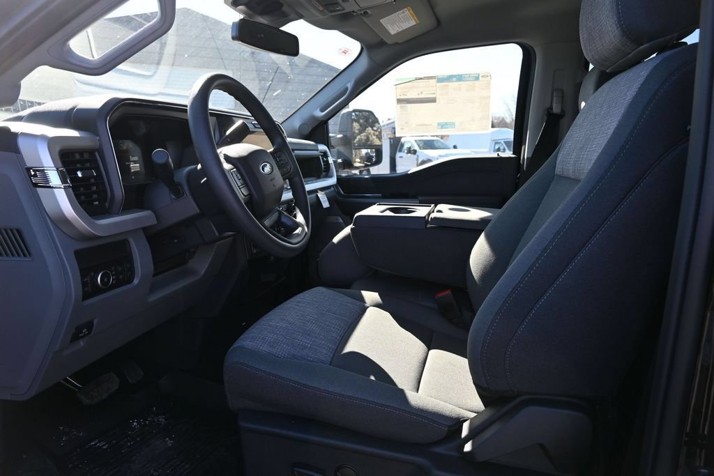 New 2026 Ford F350 XLT w/ XLT Premium Package AWD/4WD image 16