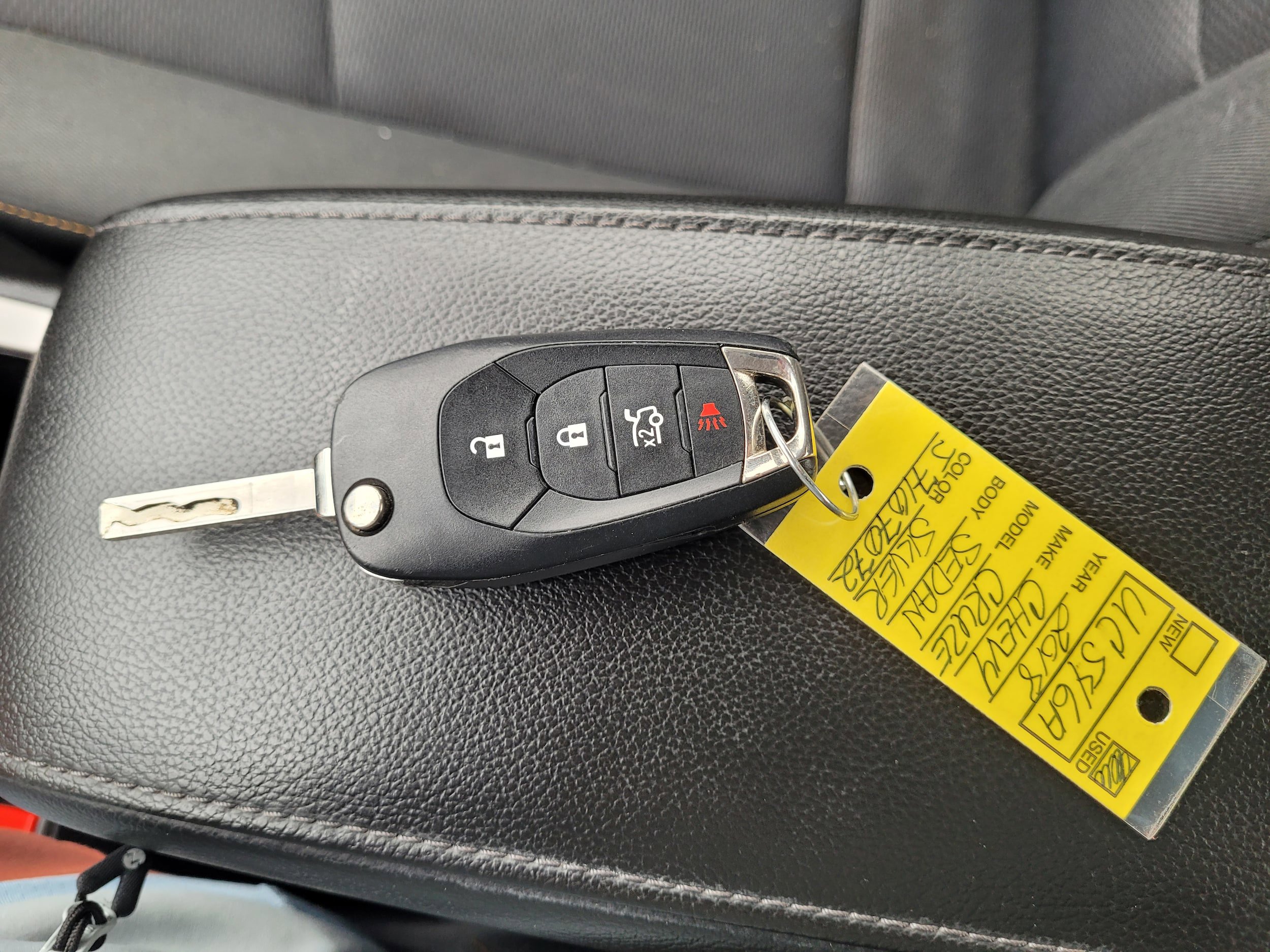 Used 2018 Chevrolet Cruze LS FWD image 17