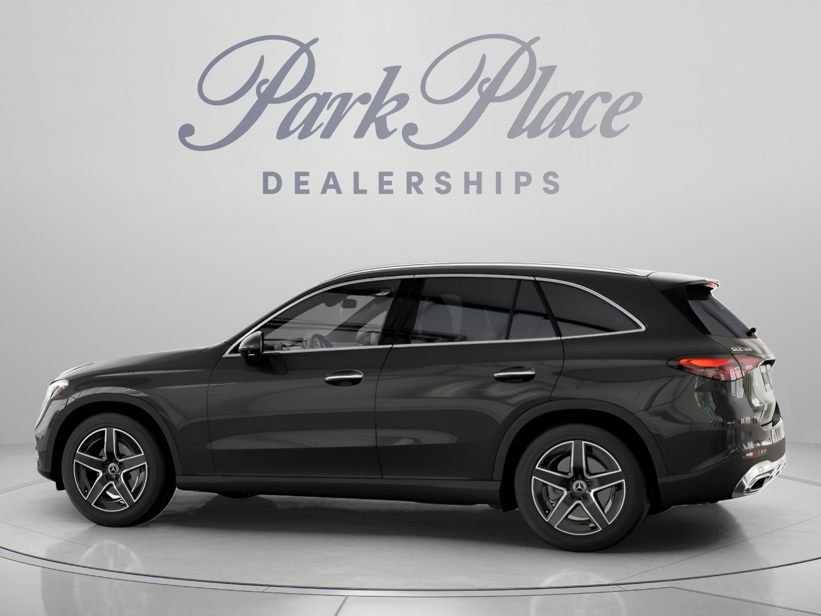 Used 2026 Mercedes-Benz GLC 300 image 9