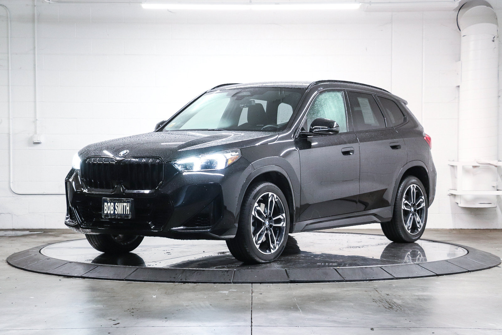 Certified 2023 BMW X1 xDrive28i w/ M Sport Package AWD/4WD image 4
