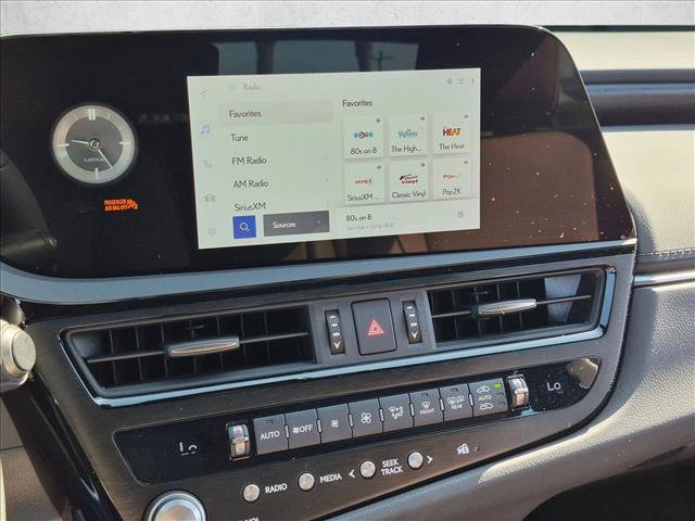 Used 2023 Lexus ES 350 w/ Premium Package FWD image 13