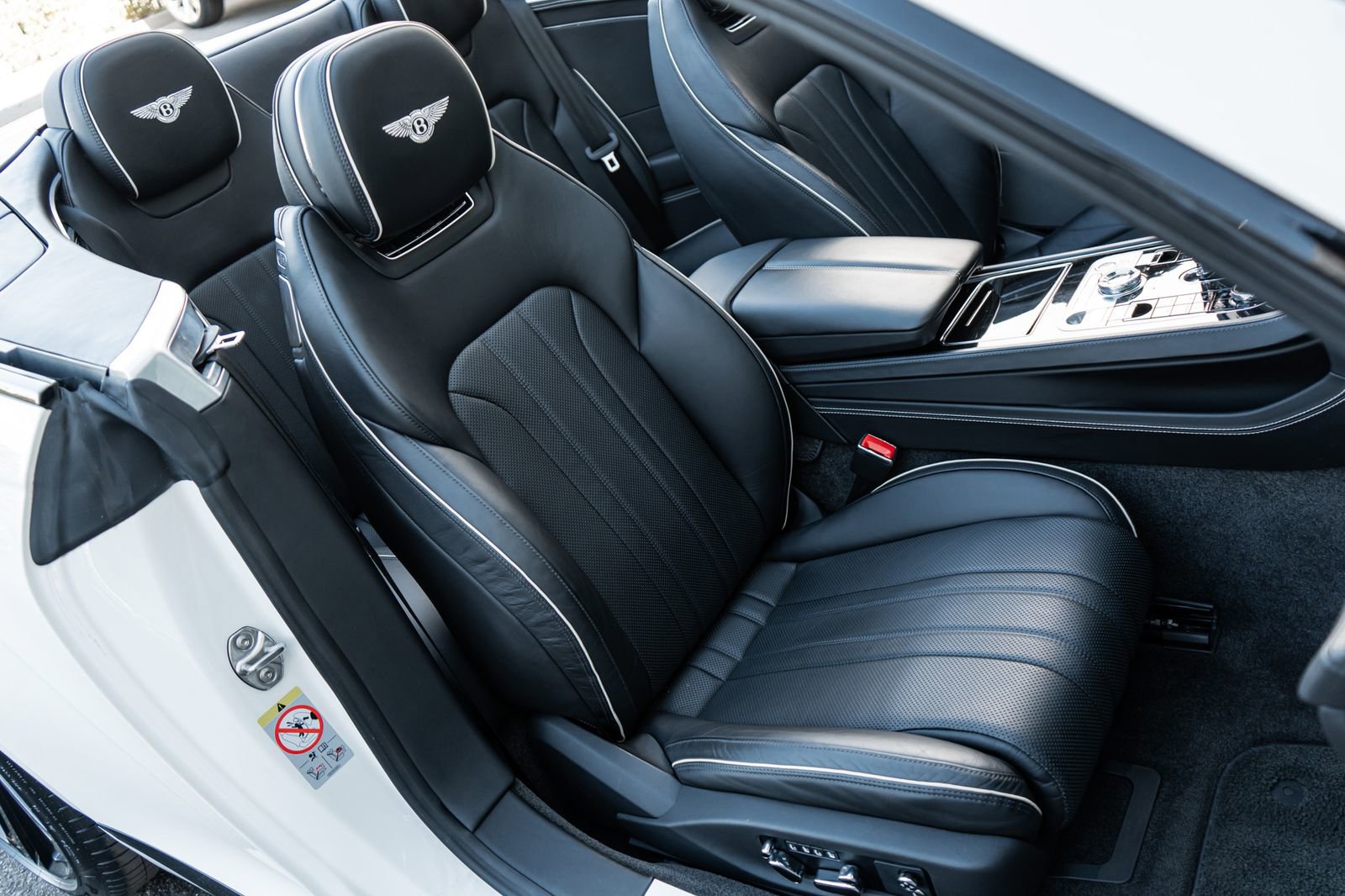 Used 2022 Bentley Continental GT image 35