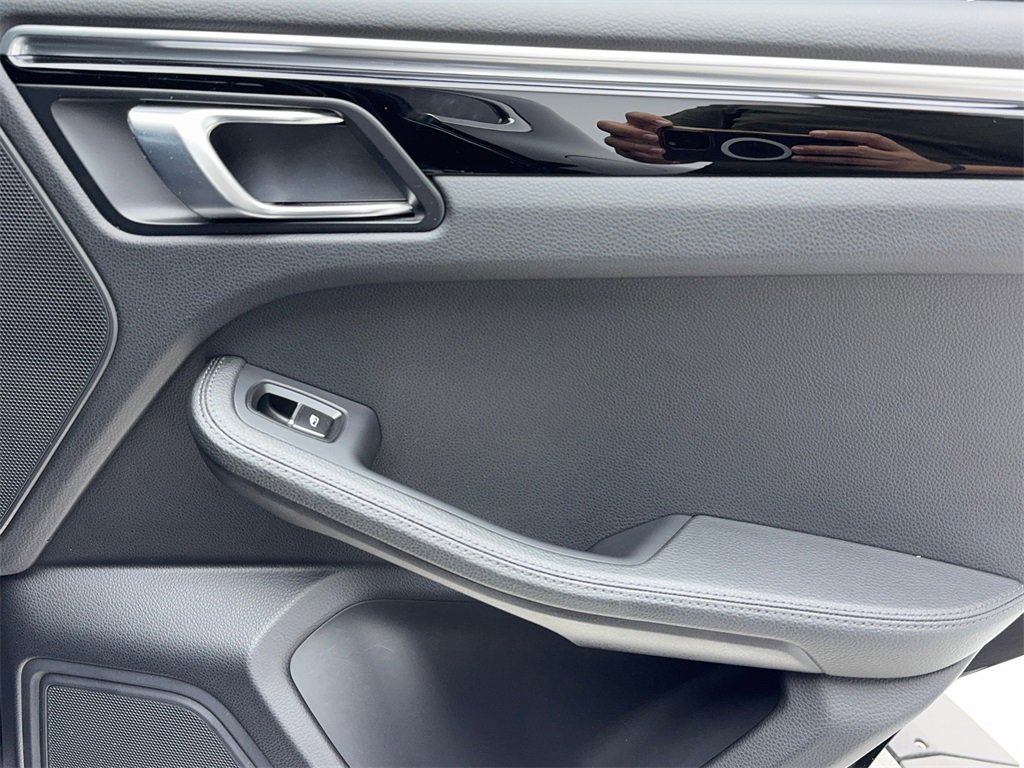 Used 2021 Porsche Macan S image 53