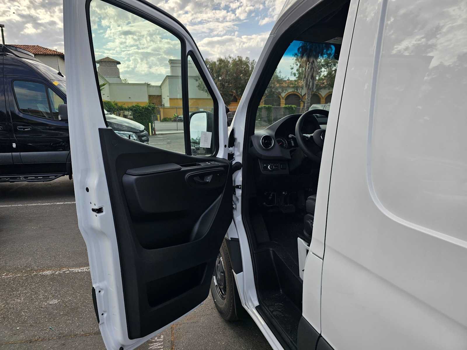 New 2026 Mercedes-Benz Sprinter 2500 image 18