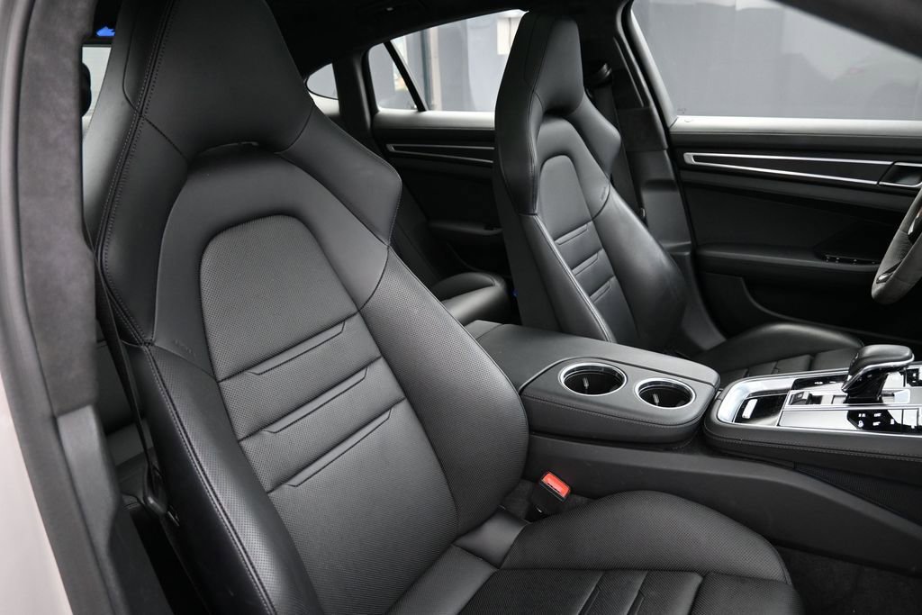 Certified 2023 Porsche Panamera GTS AWD/4WD image 28