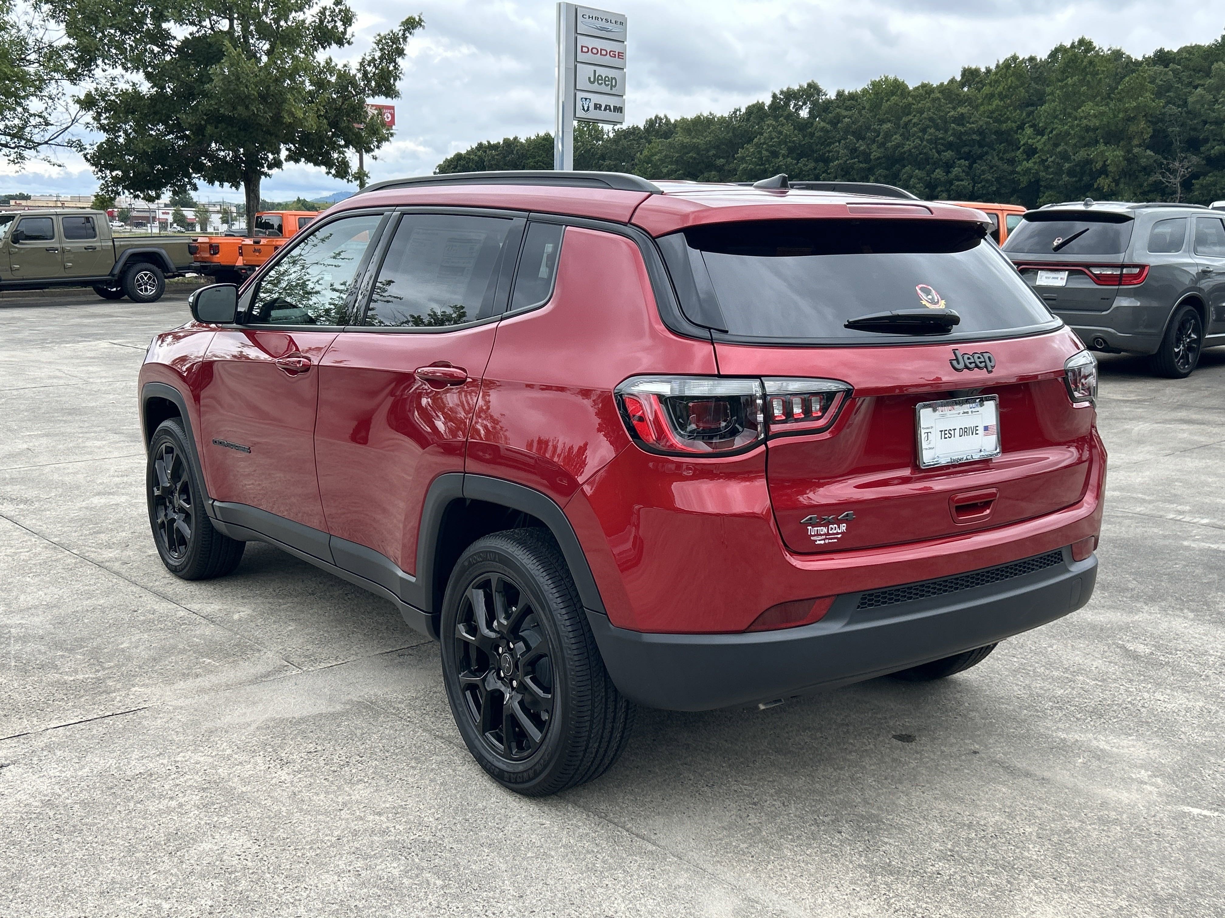 New 2025 Jeep Compass Latitude w/ Altitude Special Edition image 5