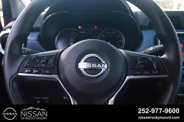 Used 2025 Nissan Versa SV FWD image 15