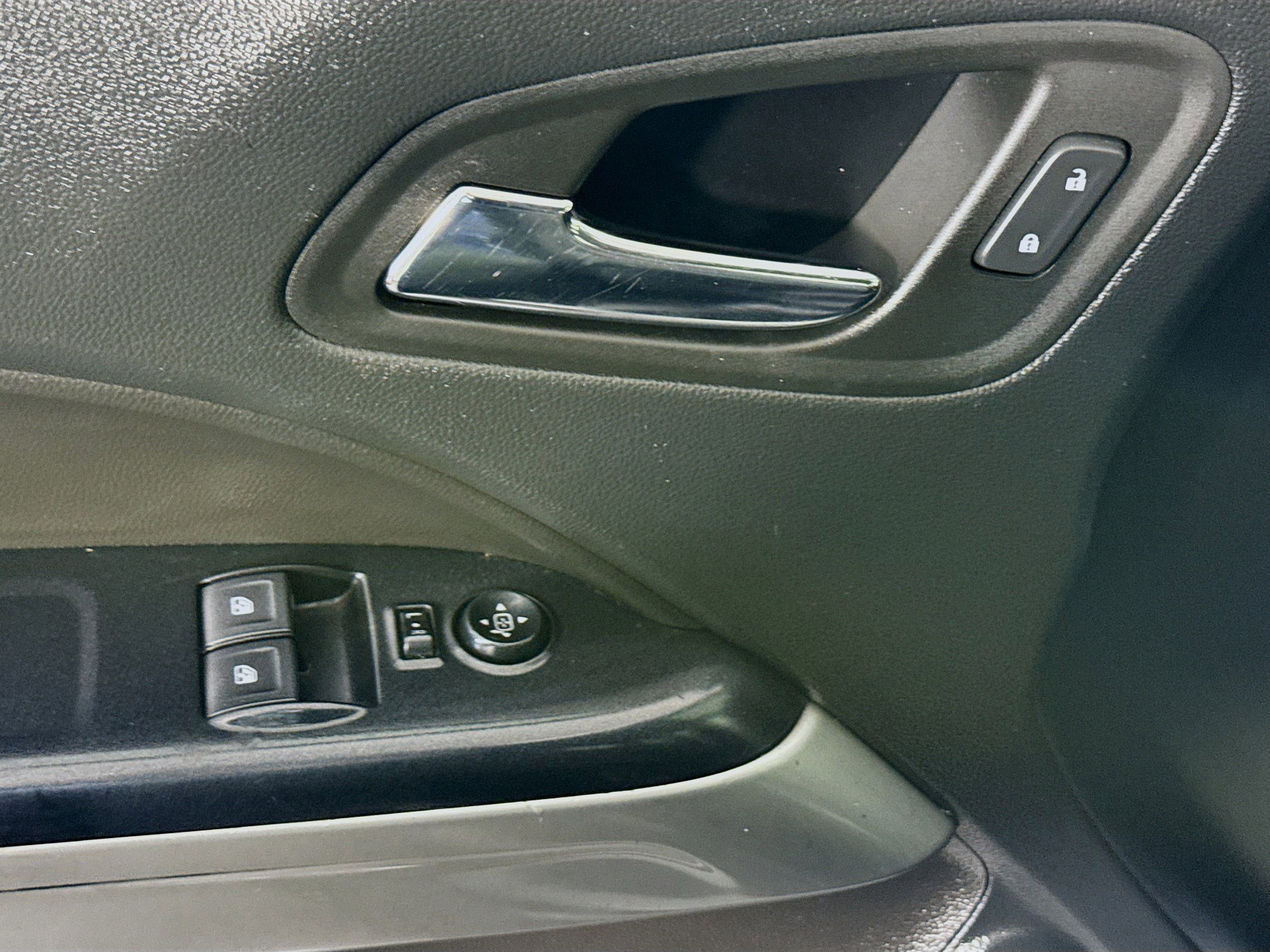 Used 2022 Chevrolet Colorado LT w/ Fleet Safety Package image 23